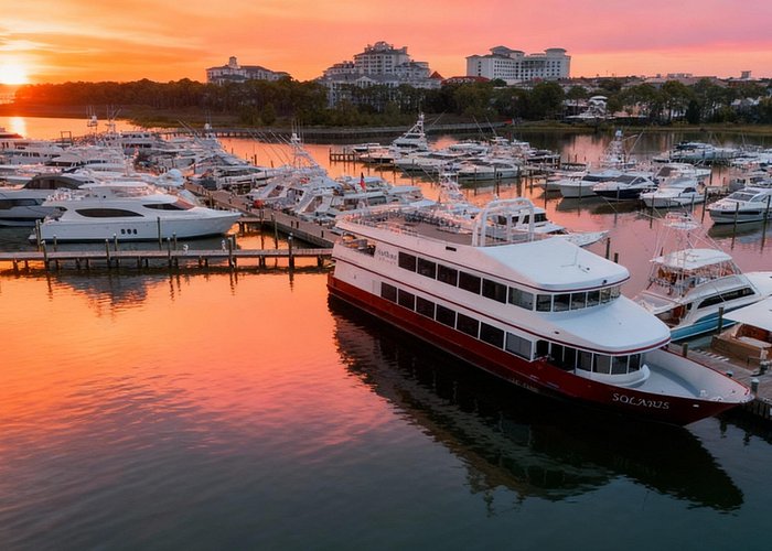 SOLARIS DINNER CRUISE